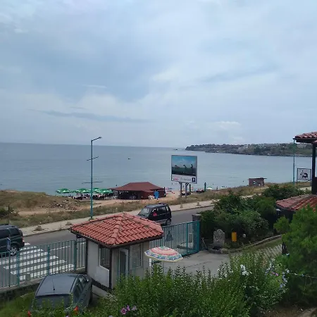 Daire Lazur Süzebolu